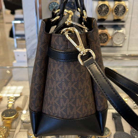 Michael Kors Reed Small Belted Logo Satchel Crossbody CZ Bag Purse
Brown/Black - Picture 5 of 16